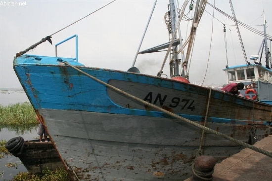 Port de pêche d’Abidjan : Un navire-usine présent avec  4000 tonnes de poissons congelés...